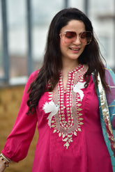 Gulabi suit